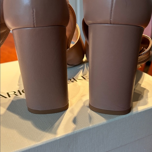 Elegant NEW MARION PARKE Blush Bella Heels - Picture 3 of 6